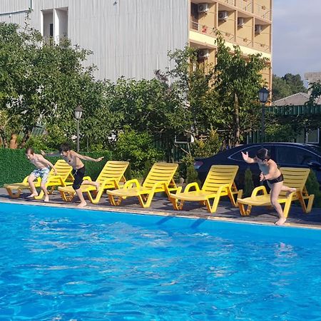 Midia Guest House Kobuleti Exterior foto